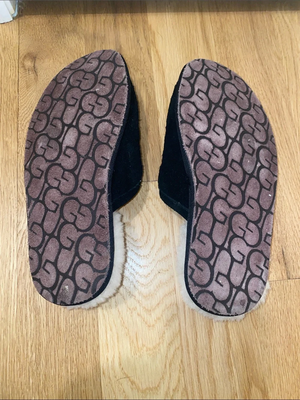 Black UGG slippers size 7